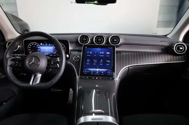 Mercedes-Benz GLC-Klasse (2023) thumbnail 2