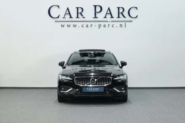 Volvo V60 (2018) thumbnail 3