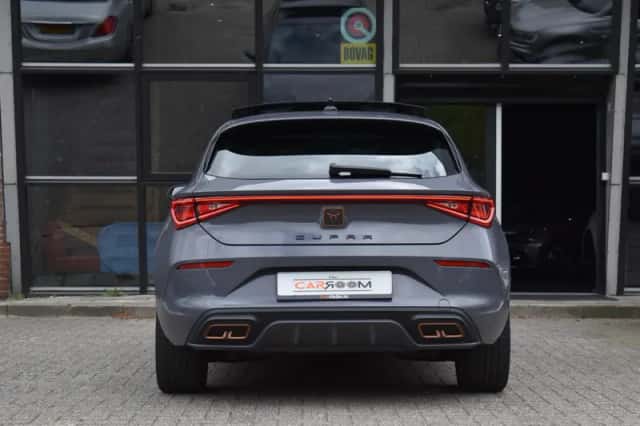 CUPRA Leon (2022) thumbnail 6