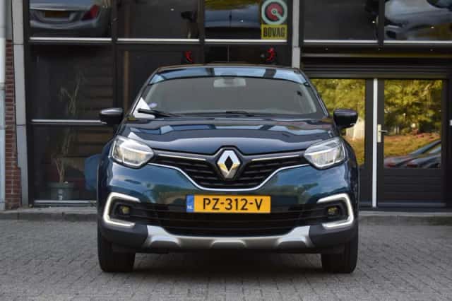 Renault Captur (2017) thumbnail 2