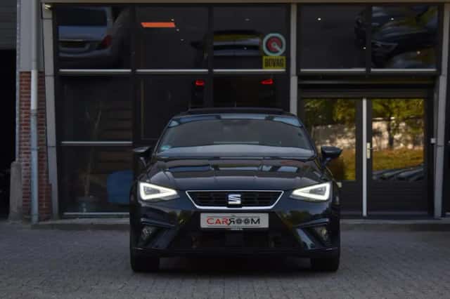 SEAT Ibiza (2023) thumbnail 2
