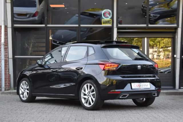 SEAT Ibiza (2023) thumbnail 5
