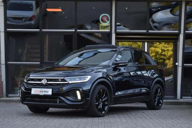 Volkswagen T-Roc (2024) thumbnail 3