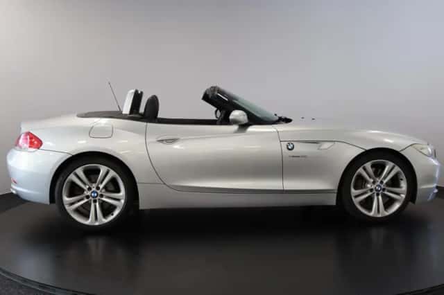 BMW Z4 (2009) thumbnail 4