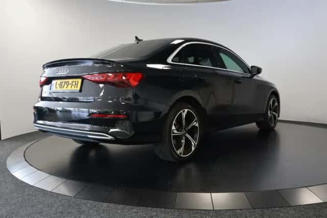 Audi A3 (2021) thumbnail 5