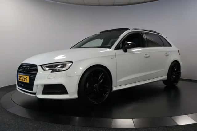 Audi A3 (2017) thumbnail 1