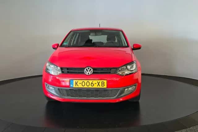 Volkswagen Polo (2009) thumbnail 2