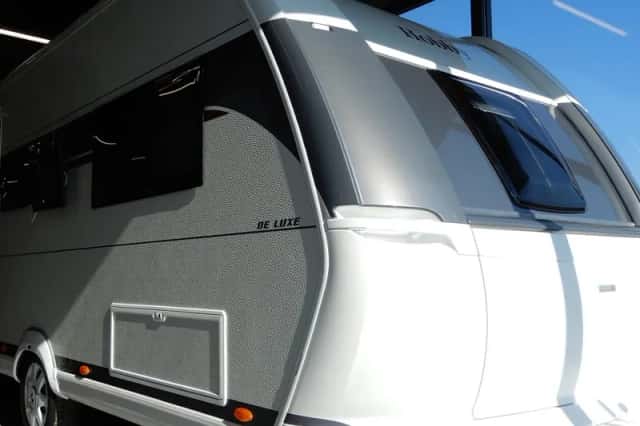 Hobby De Luxe (2027) thumbnail 2