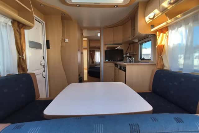 Dethleffs Camper (2009) thumbnail 2