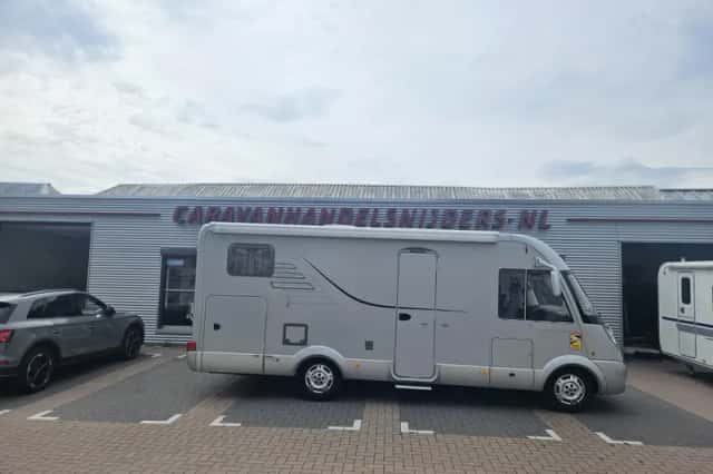 Hymer B 614 (2007) thumbnail 1