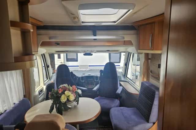 Hymer B 614 (2007) thumbnail 6