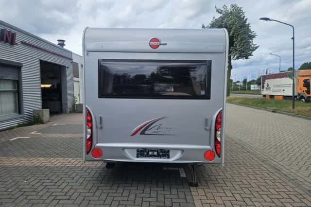 Bürstner Averso Plus (2015) thumbnail 4