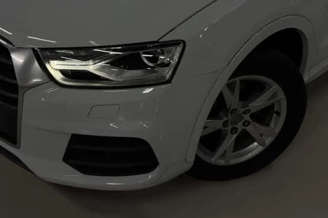 Audi Q3 (2017) thumbnail 2