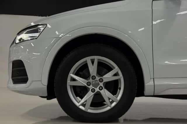 Audi Q3 (2017) thumbnail 5