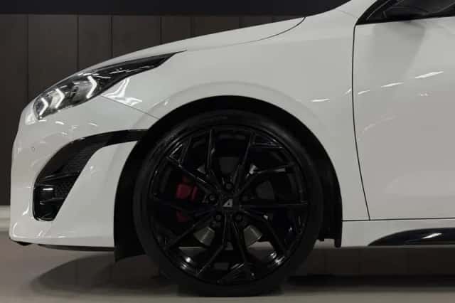 Kia ProCeed (2021) thumbnail 5