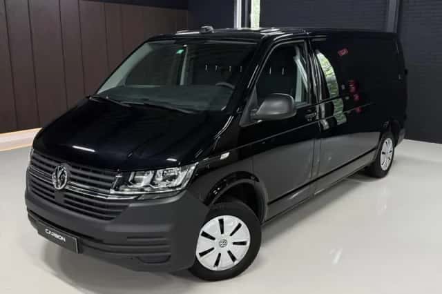 Volkswagen Transporter (2021) thumbnail 3