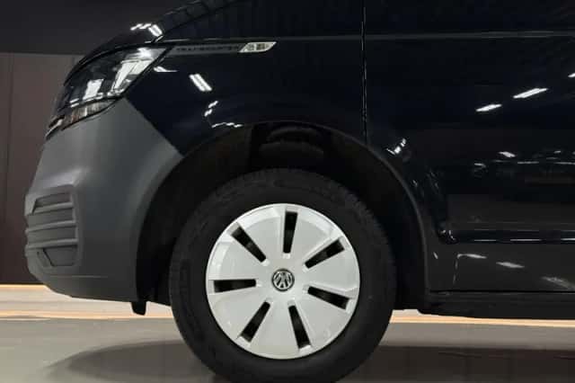 Volkswagen Transporter (2021) thumbnail 4