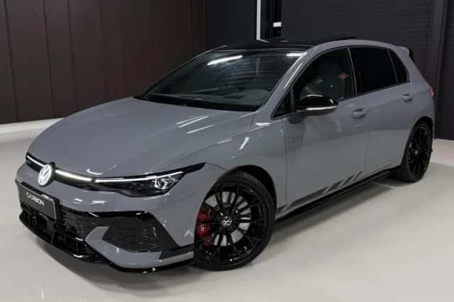 Volkswagen Golf (2024) thumbnail 4
