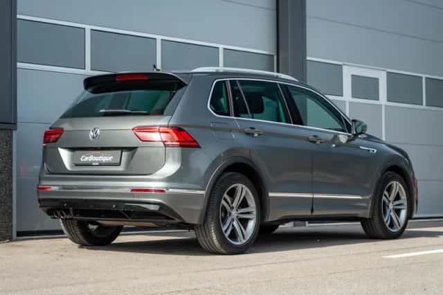 Volkswagen Tiguan (2016) thumbnail 3