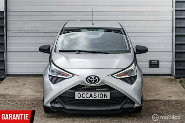 Toyota Aygo (2019) thumbnail 2