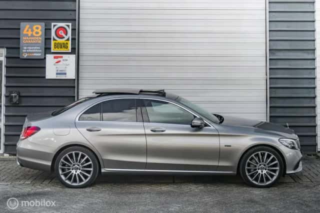 Mercedes-Benz C-Klasse (2020) thumbnail 4