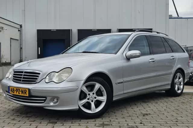 Mercedes-Benz C-Klasse (2005) thumbnail 2