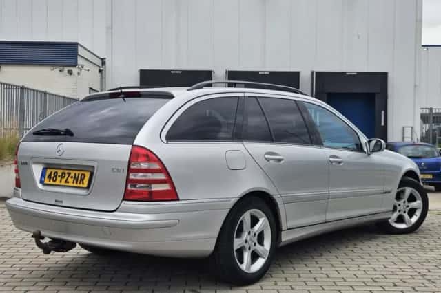 Mercedes-Benz C-Klasse (2005) thumbnail 3
