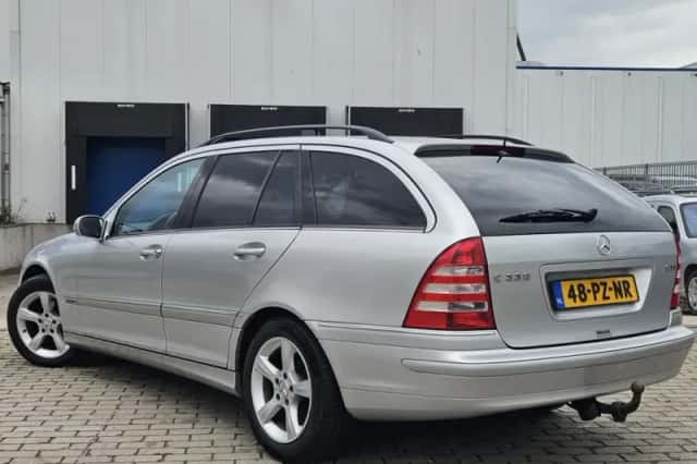 Mercedes-Benz C-Klasse (2005) thumbnail 4