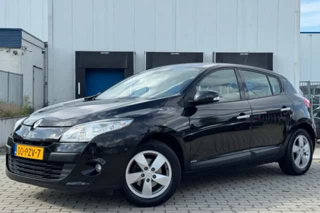 Renault Mégane (2011) thumbnail 2