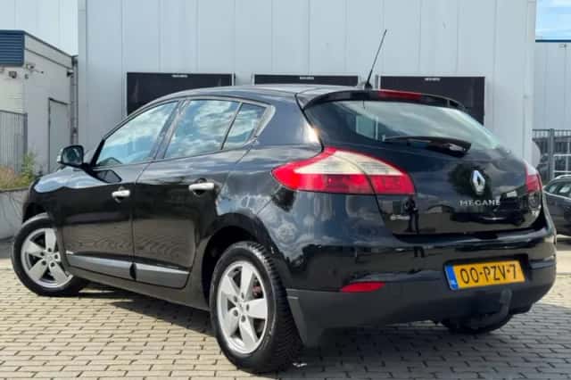 Renault Mégane (2011) thumbnail 4