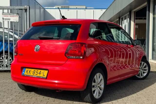 Volkswagen Polo (2011) thumbnail 3