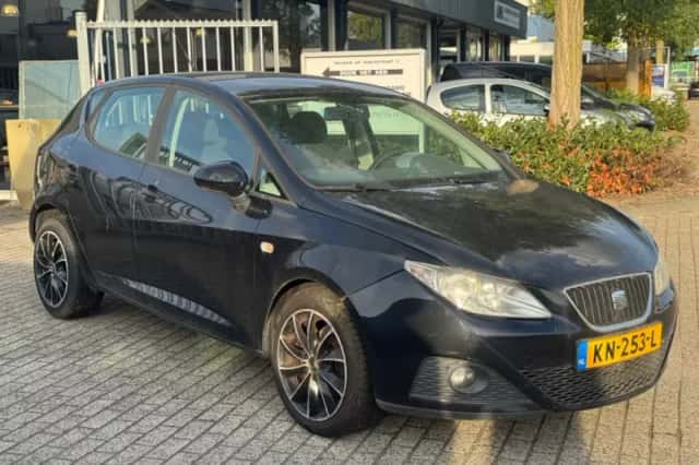 SEAT Ibiza (2008) thumbnail 4
