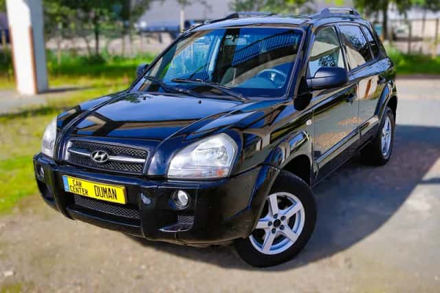 Hyundai Tucson (2009) thumbnail 1