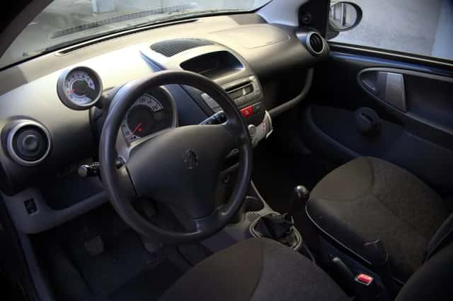 Peugeot 107 (2012) thumbnail 3