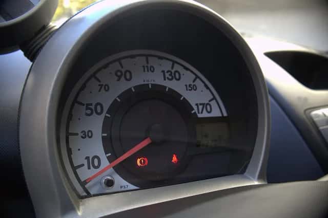 Peugeot 107 (2012) thumbnail 6