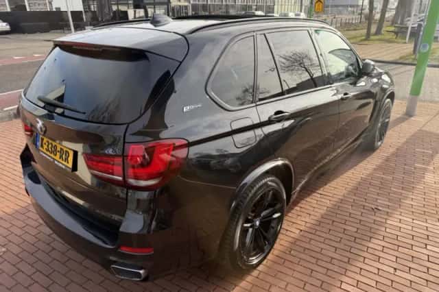 BMW X5 (2017) thumbnail 4