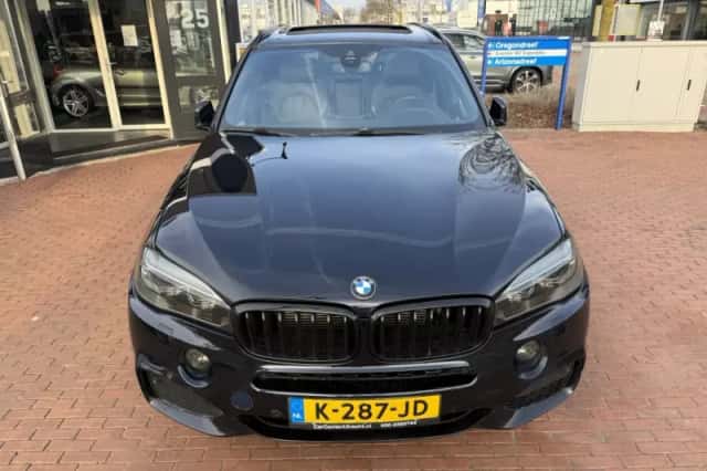 BMW X5 (2016) thumbnail 6