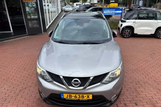 Nissan Qashqai (2016) thumbnail 5