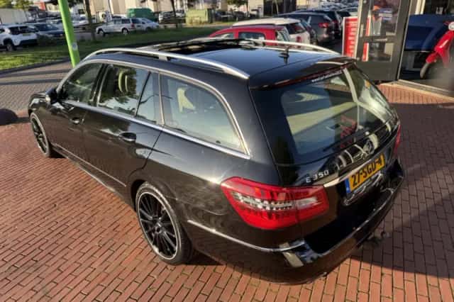 Mercedes-Benz E-Klasse (2010) thumbnail 3