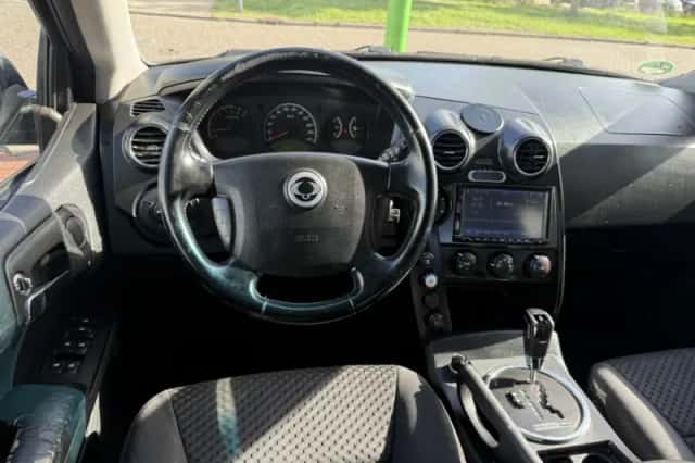 SsangYong Actyon (2008) thumbnail 2