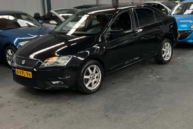 SEAT Toledo (2013) thumbnail 1