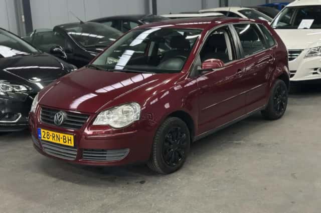 Volkswagen Polo (2005) thumbnail 1