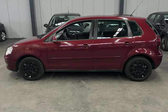 Volkswagen Polo (2005) thumbnail 5