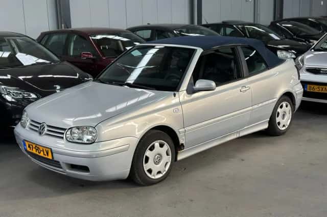 Volkswagen Golf (2000) thumbnail 1