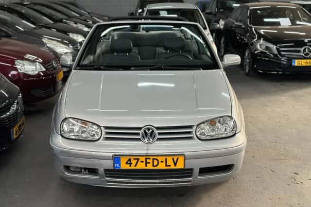 Volkswagen Golf (2000) thumbnail 4