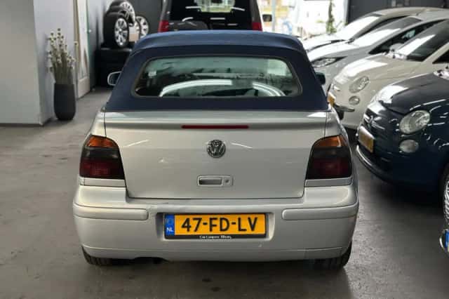 Volkswagen Golf (2000) thumbnail 5
