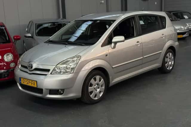 Toyota Verso (2006) thumbnail 1