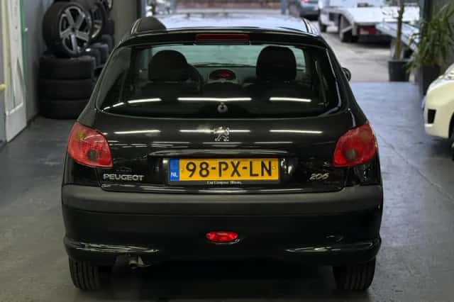 Peugeot 206 (2005) thumbnail 4