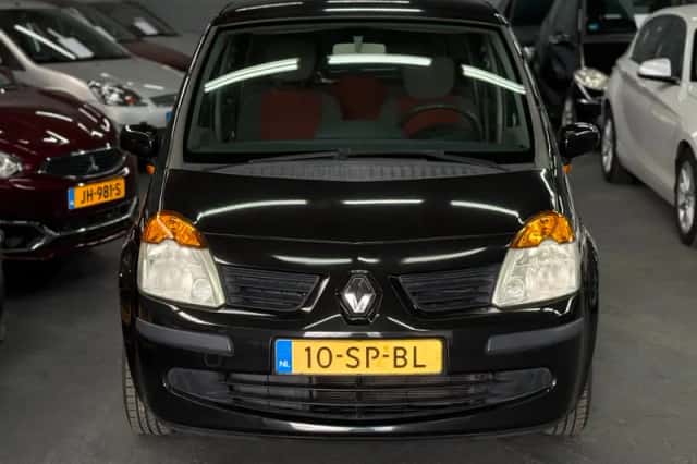 Renault Modus (2006) thumbnail 3