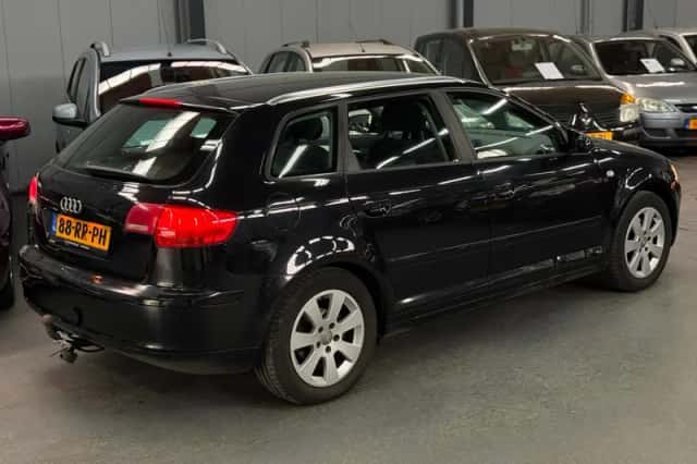 Audi A3 (2005) thumbnail 2